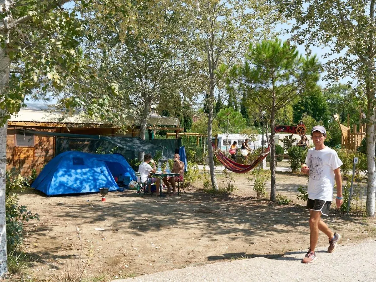 Nice Tent Lodge On A Campsite, Near The Beach, Beautiful Lucca At 27 Km Viareggio